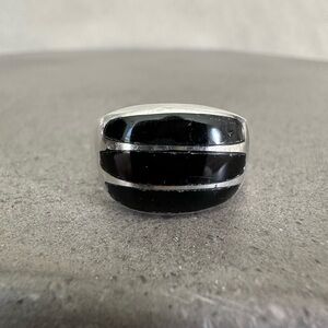 Vintage Mens Solid Sterling Silver & Onyx Ring